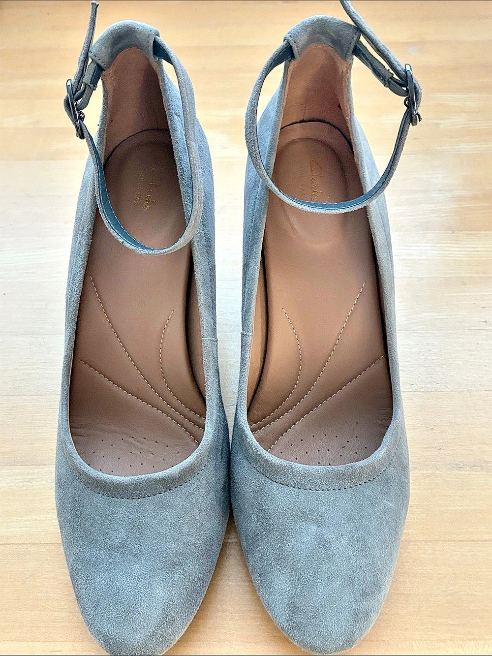 Clarks Iridessa Ankle Strap Block Heel Pump Gray size 11. Worn just a few times.